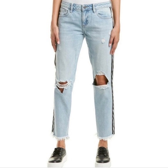 Hidden Distressed Side Stripes
Boyfriend Blue Jeans - Picture 1 of 3